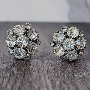 Vintage Weiss Rhinestone Cluster Clip Earrings Cocktail Glamour 1950s